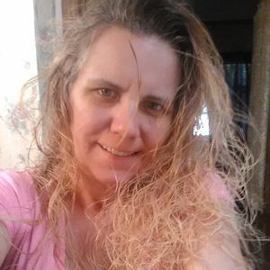 Meet your Posher, Stacy